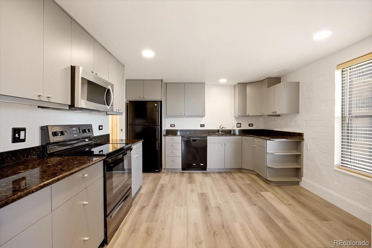 420 S Marion Parkway Unit: 1303