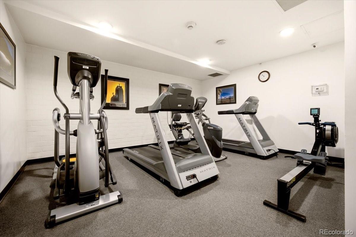 420 S Marion Parkway Unit: 1303