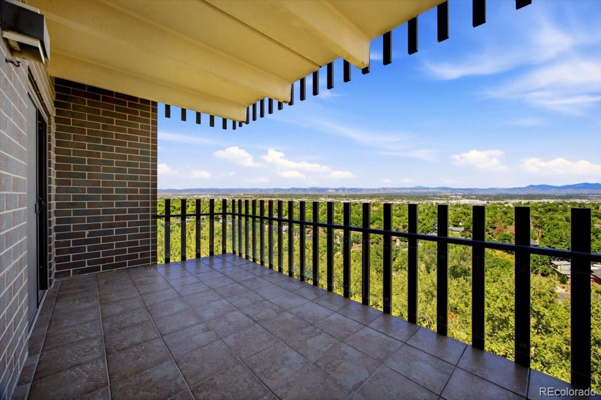 420 S Marion Parkway Unit: 1303