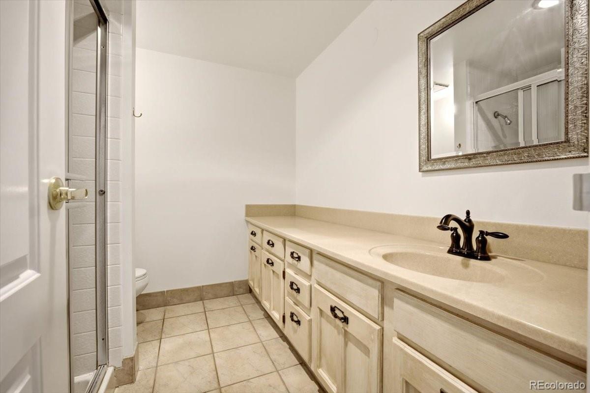 420 S Marion Parkway Unit: 1303