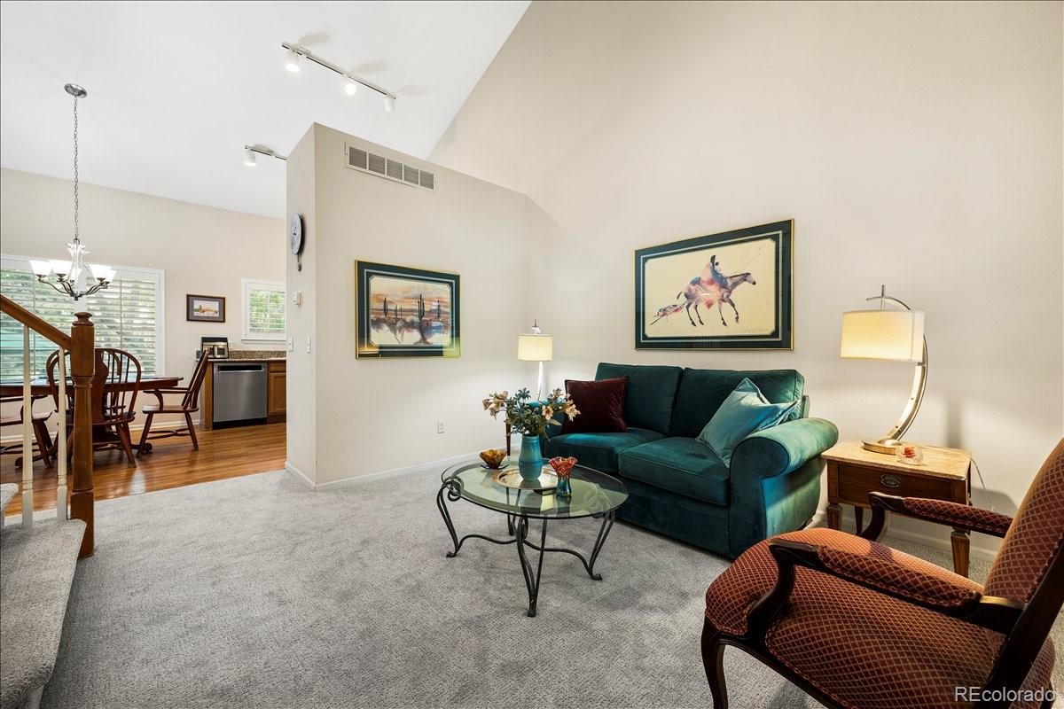 1011 Laurenwood Lane