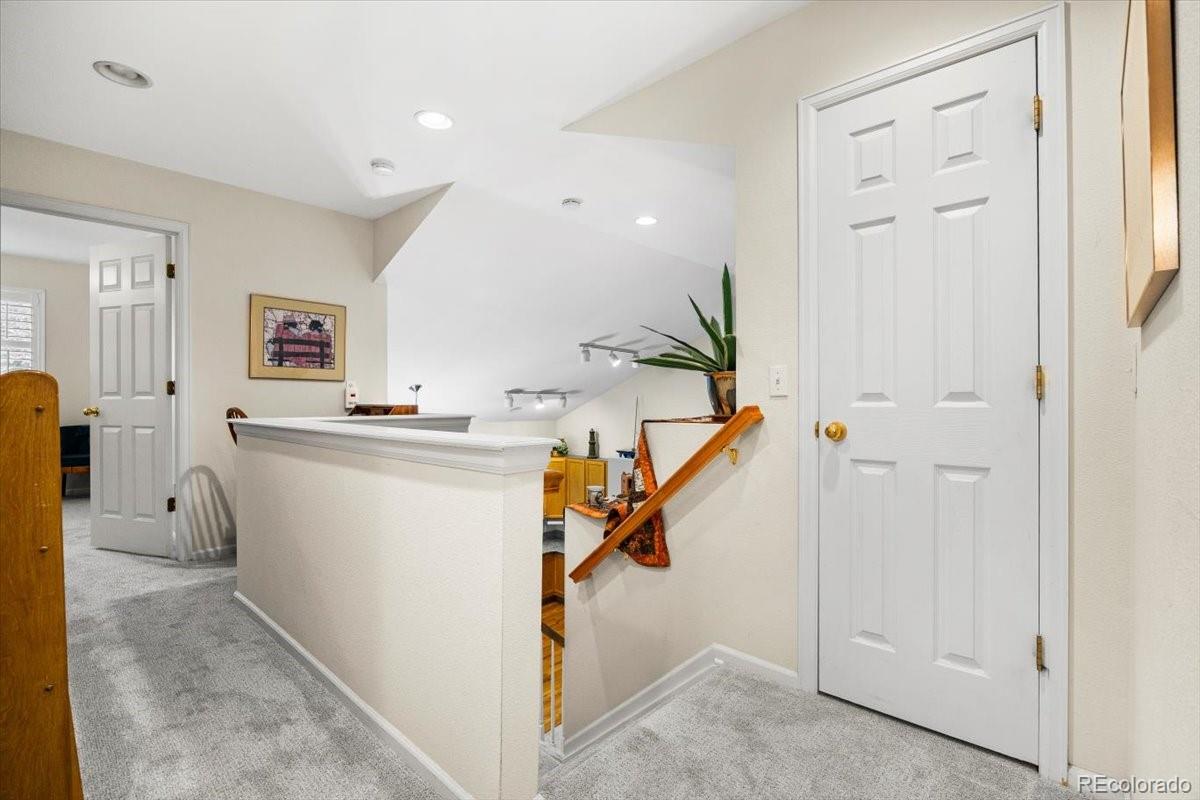 1011 Laurenwood Lane