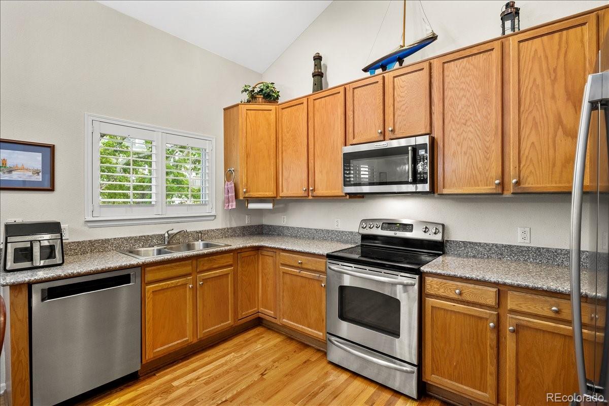 1011 Laurenwood Lane