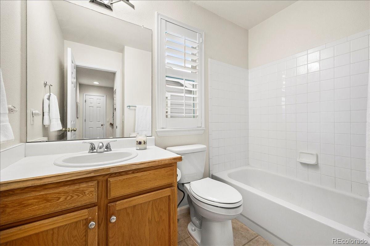 1011 Laurenwood Lane