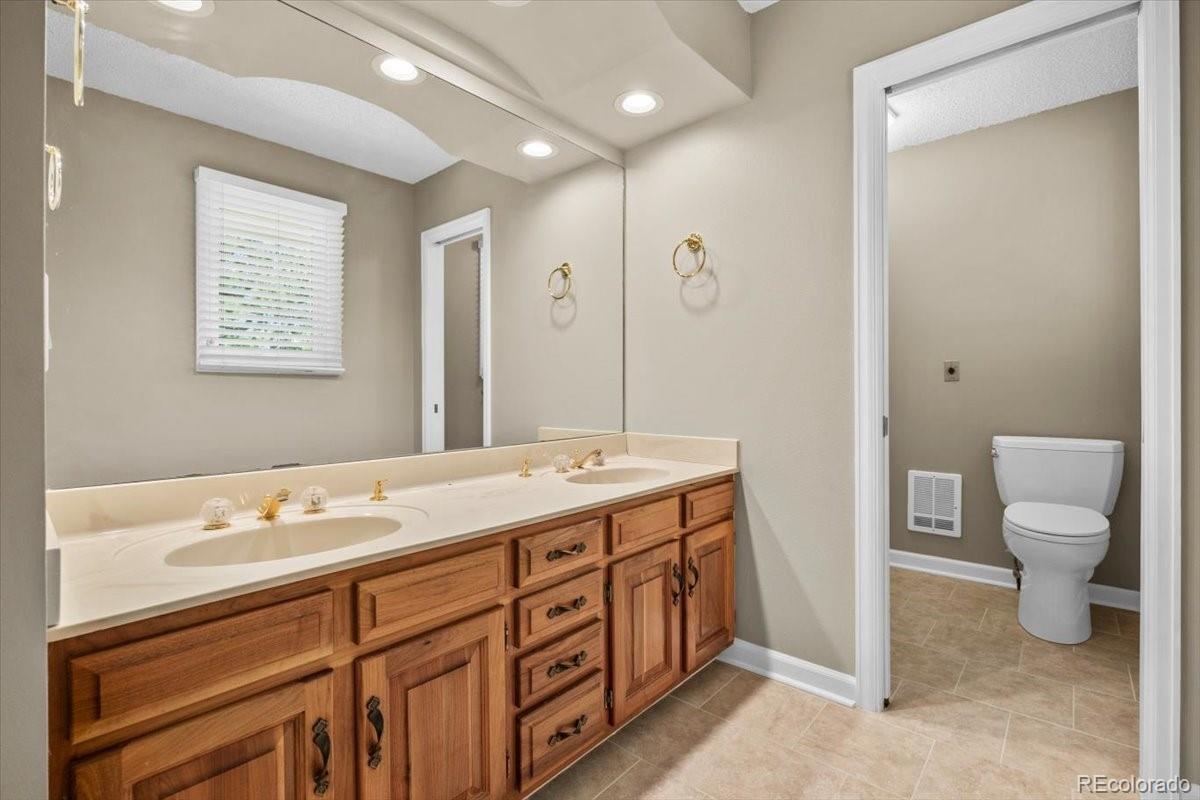 6471 E Lookout Drive