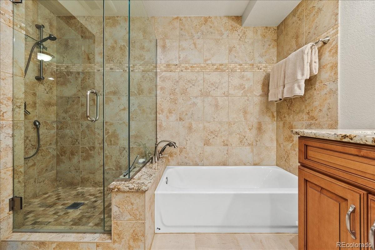 6471 E Lookout Drive