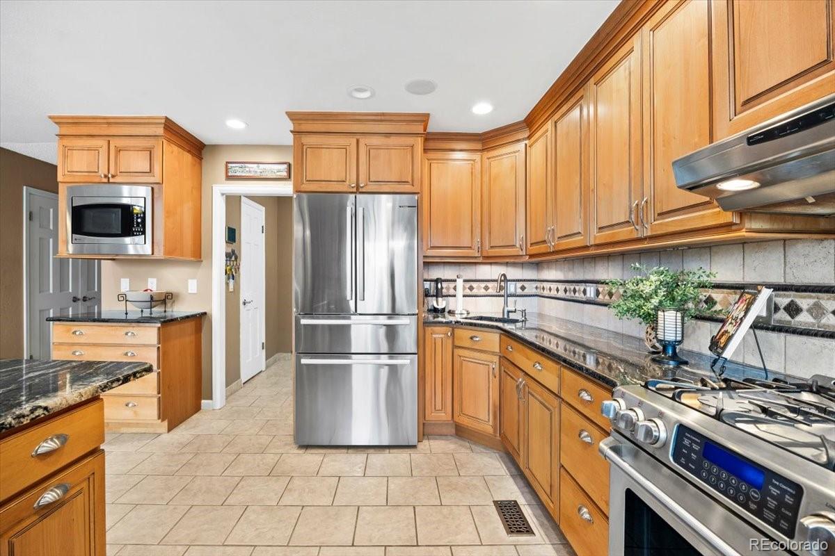 6471 E Lookout Drive