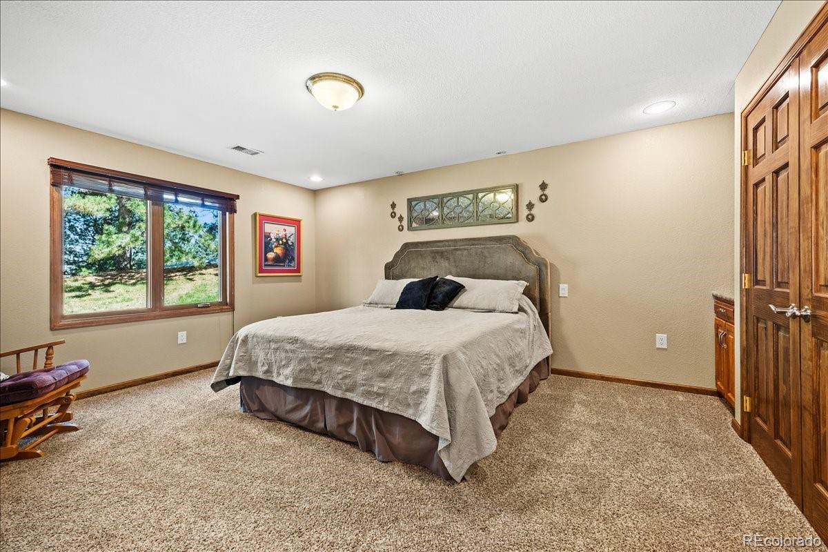 6471 E Lookout Drive