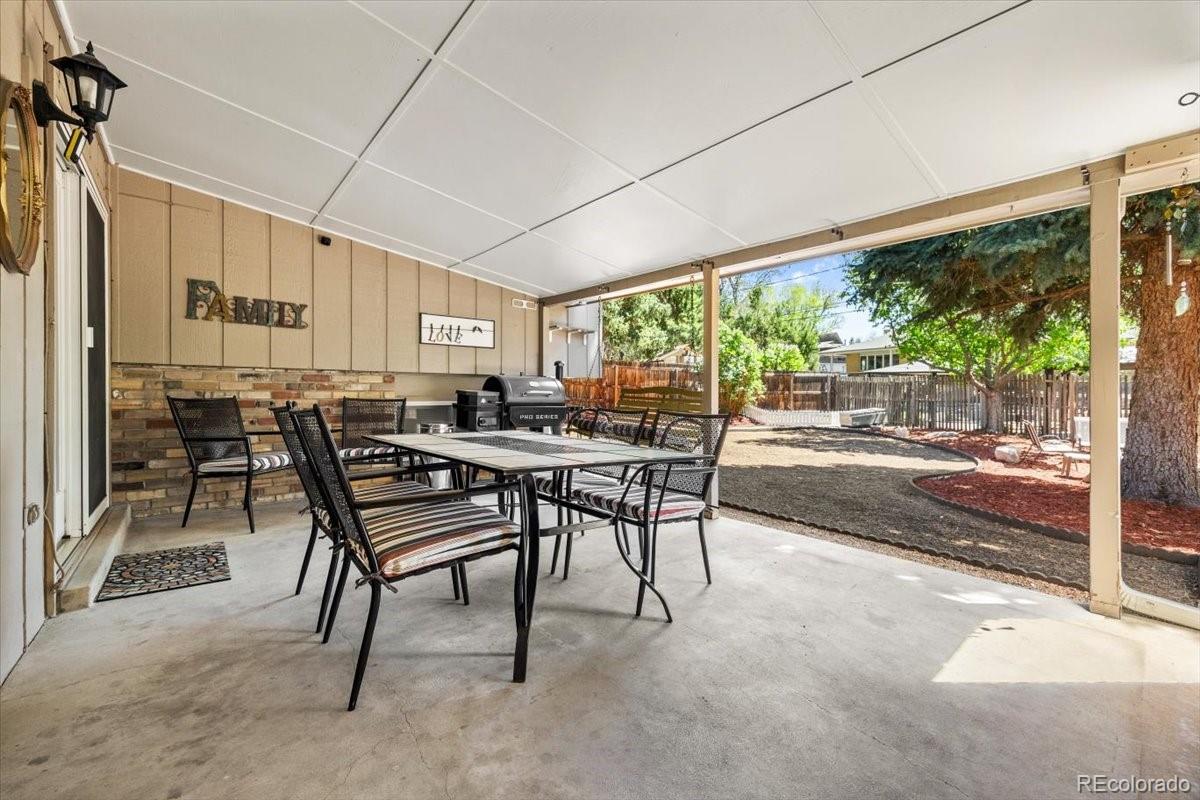 6634 S Buffalo Drive