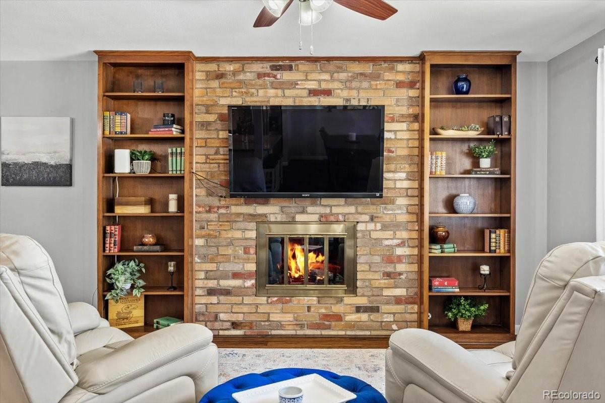 6634 S Buffalo Drive