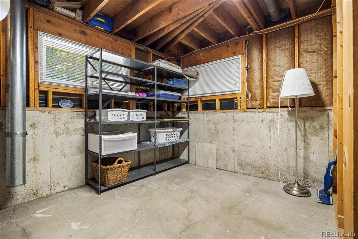 6634 S Buffalo Drive