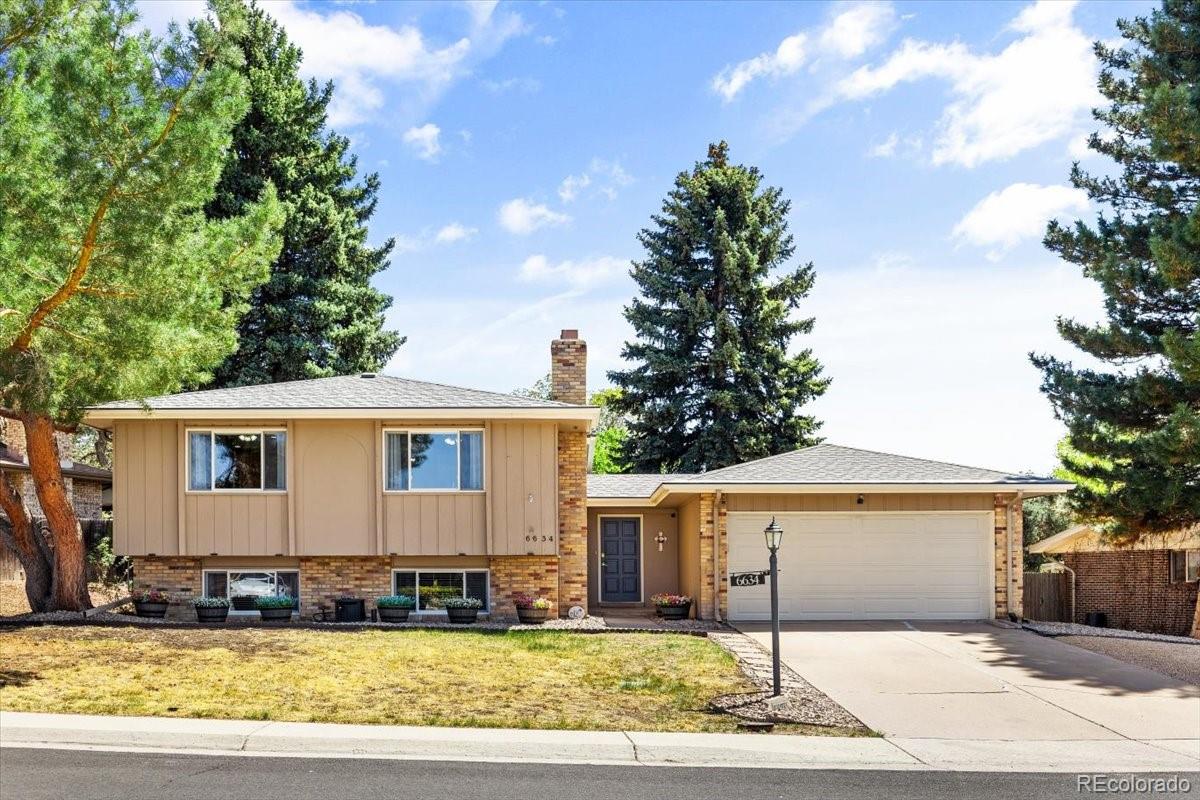 6634 S Buffalo Drive