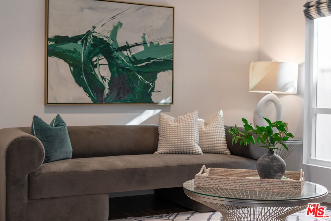 3831 Saint Johnswood Dr