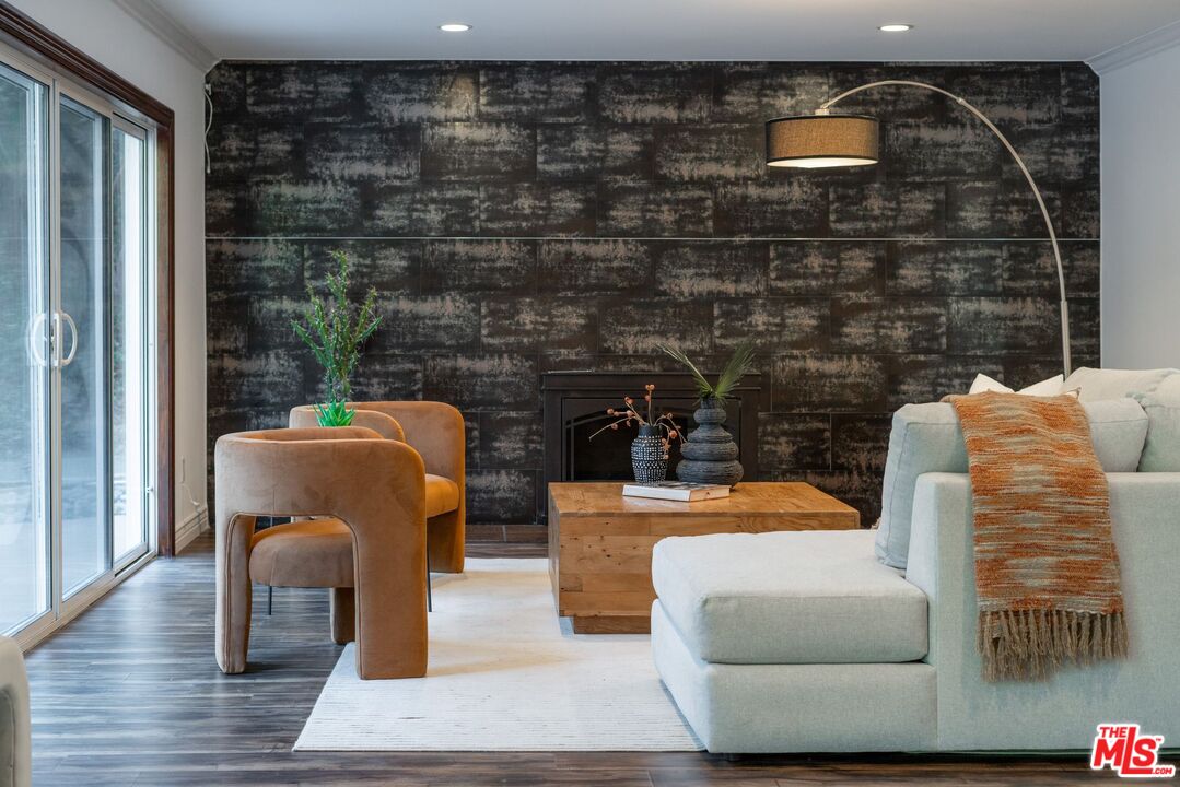 3831 Saint Johnswood Dr