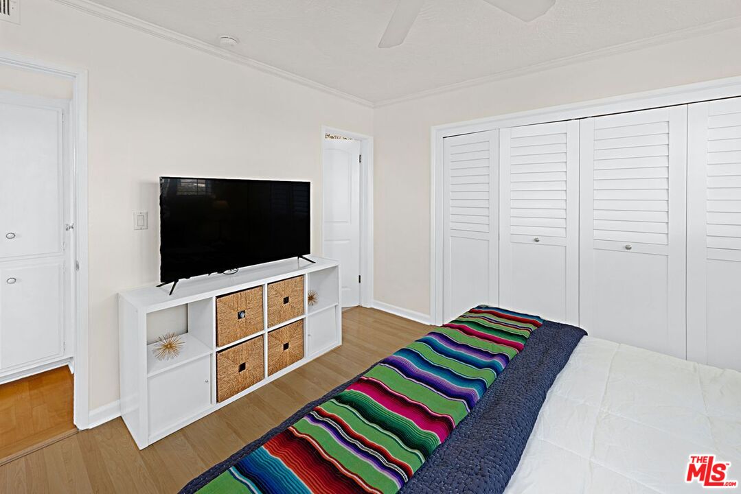 852 15th St Unit: 6