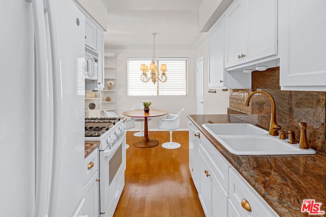 852 15th St Unit: 6