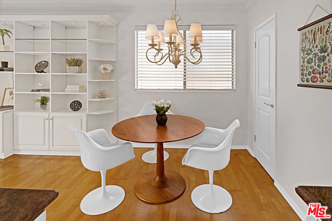 852 15th St Unit: 6