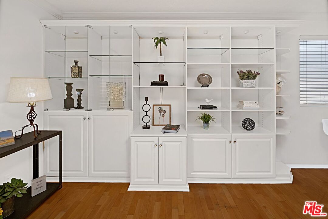 852 15th St Unit: 6