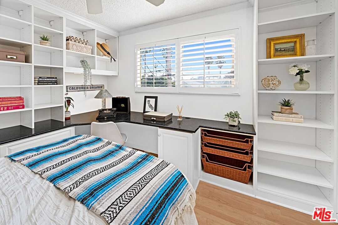 852 15th St Unit: 6