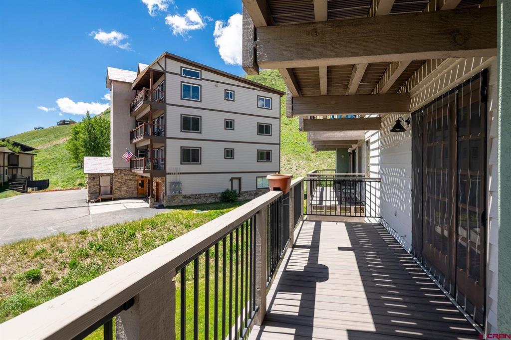 755 Gothic Road Unit: 11