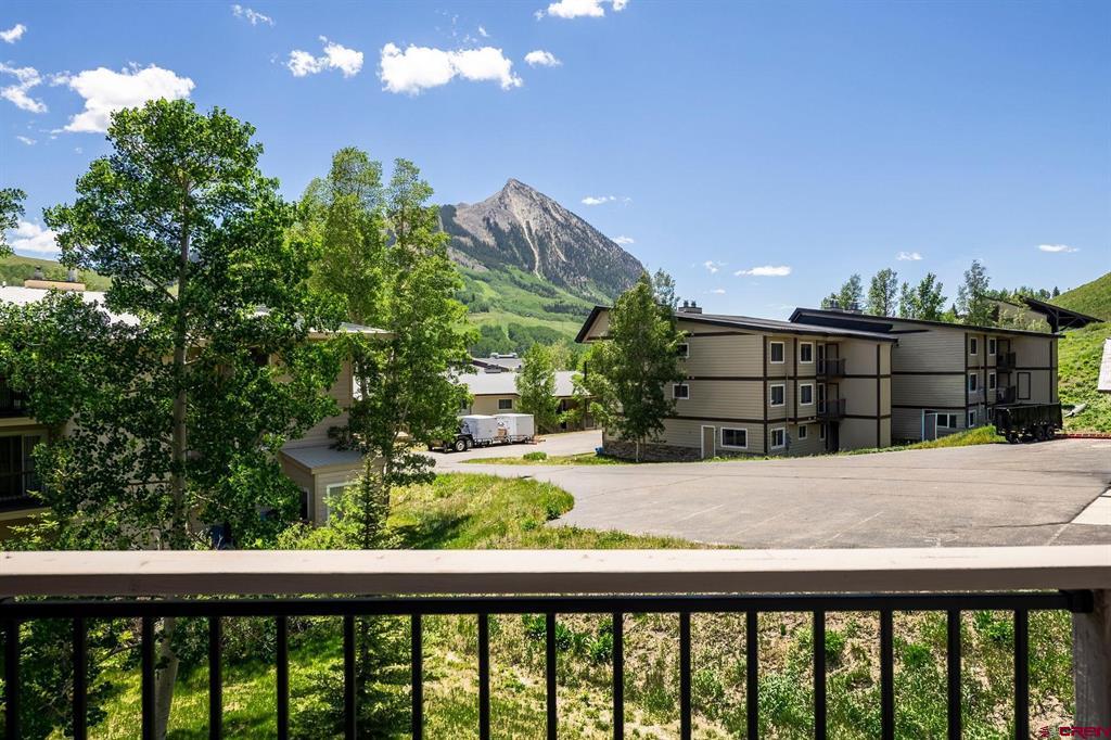 755 Gothic Road Unit: 11