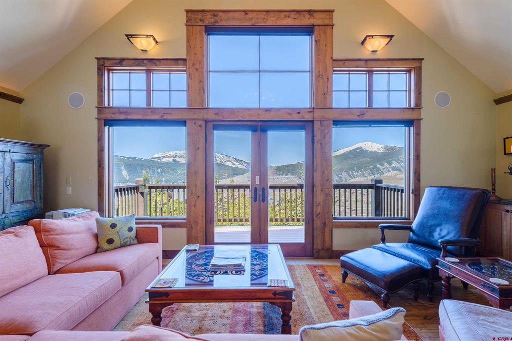 30 Summit Road