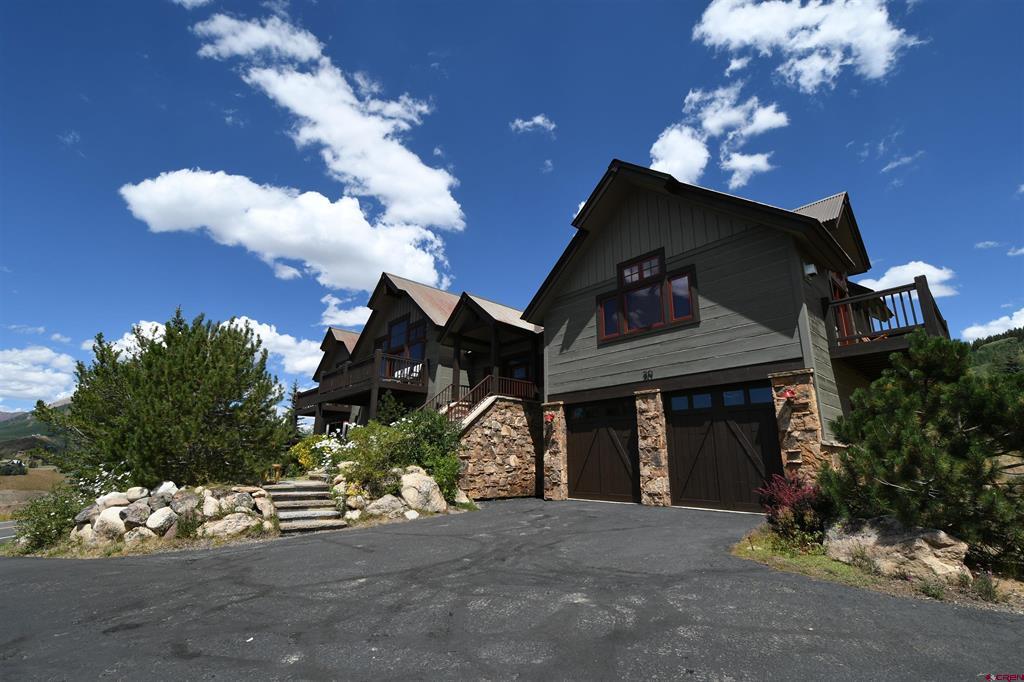 30 Summit Road