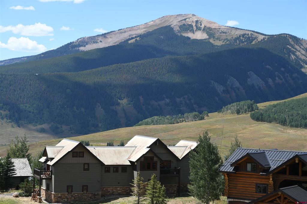 30 Summit Road