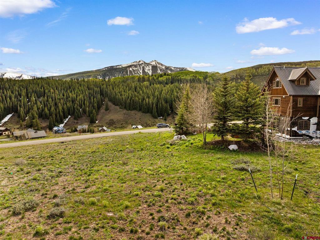 286 Meadow Drive