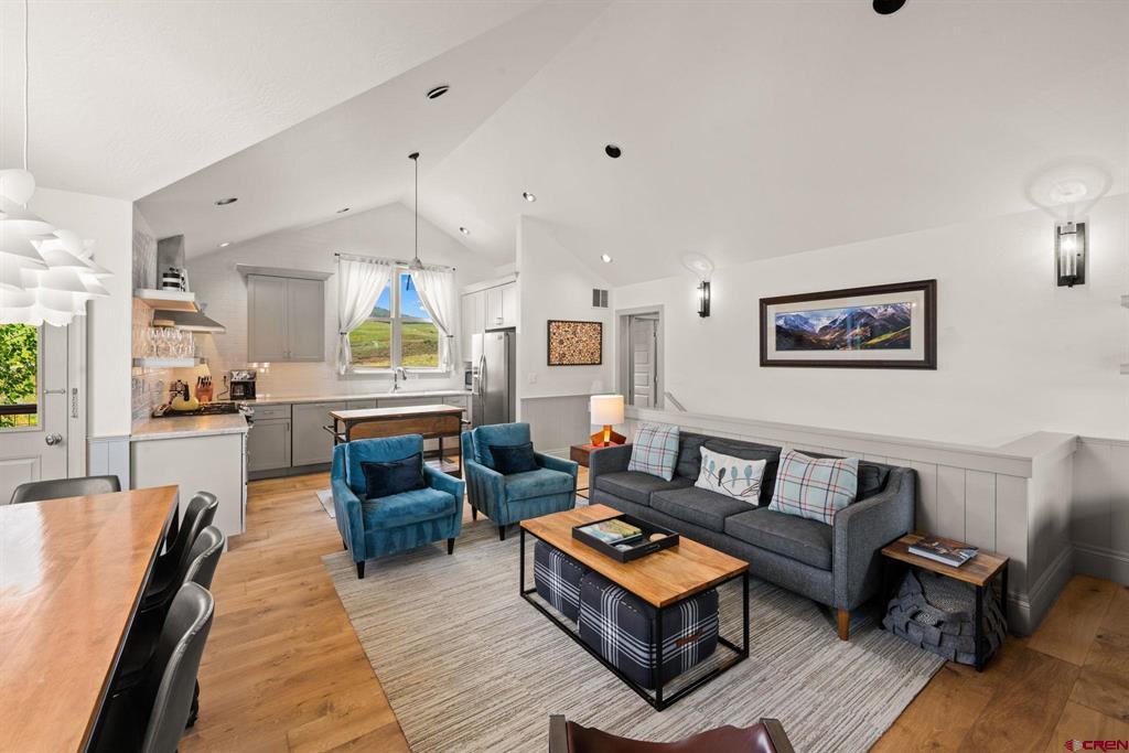 312 Horseshoe Drive