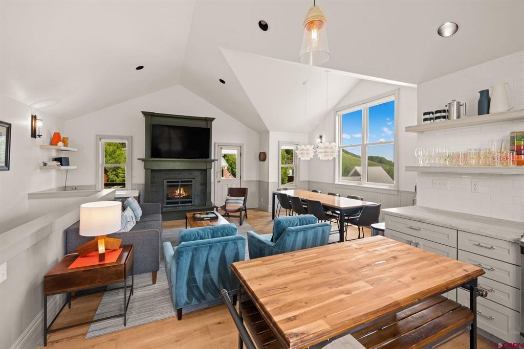 312 Horseshoe Drive