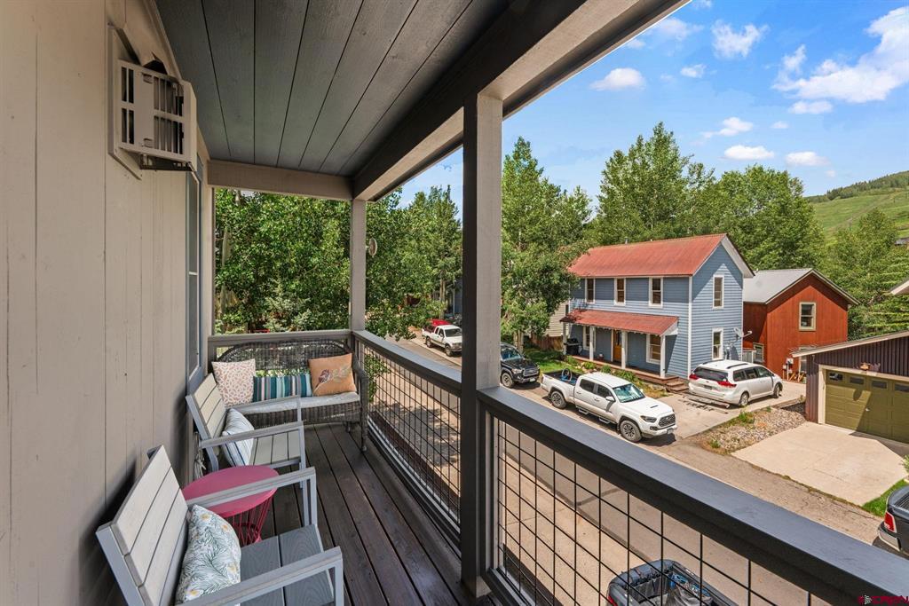 312 Horseshoe Drive