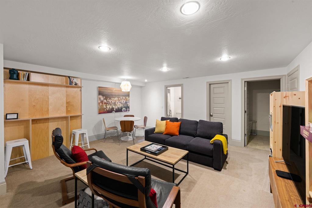 312 Horseshoe Drive