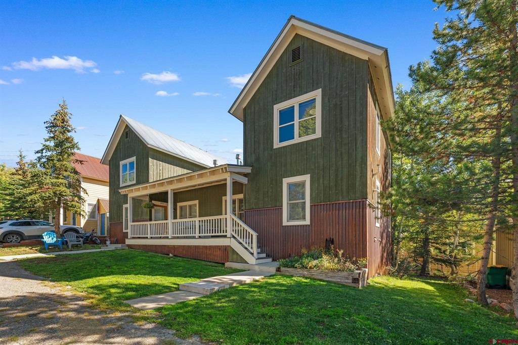 205 Horseshoe Drive