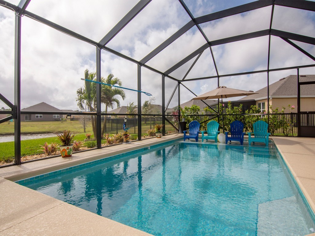 2765 Granville Manor SW