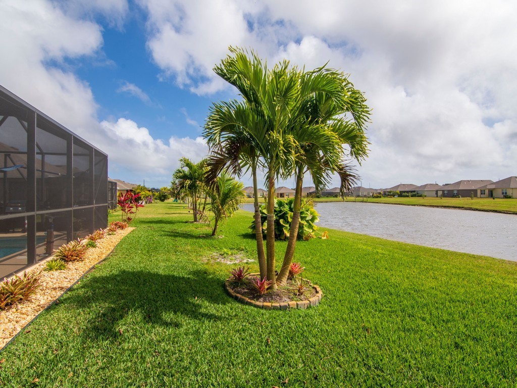 2765 Granville Manor SW