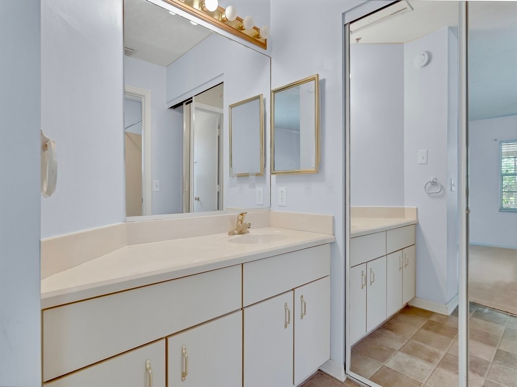 1855 Sixty Oaks Lane