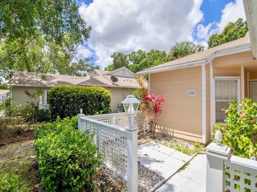 1855 Sixty Oaks Lane