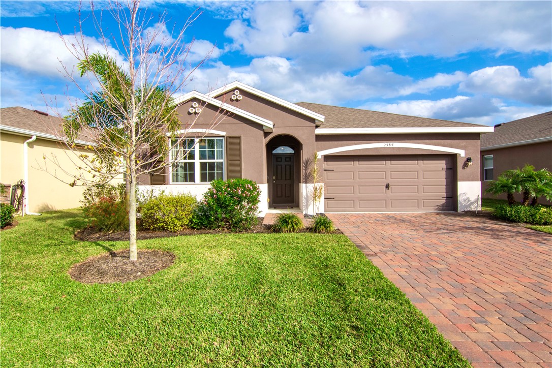 2584 Crowned Eagle Circle SW