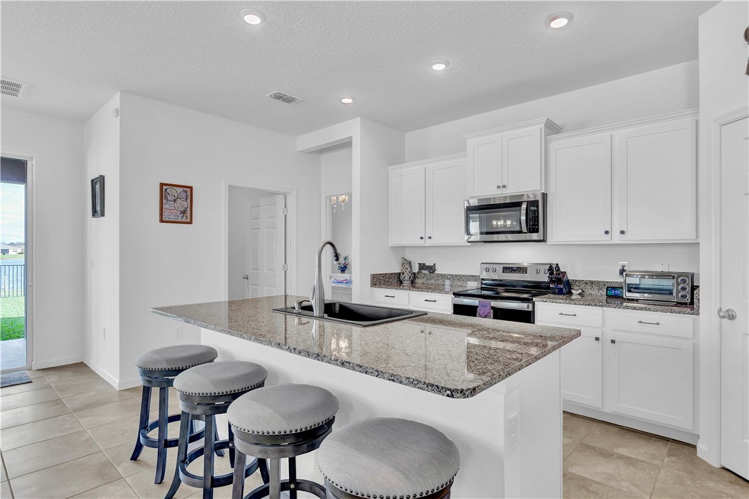 2584 Crowned Eagle Circle SW