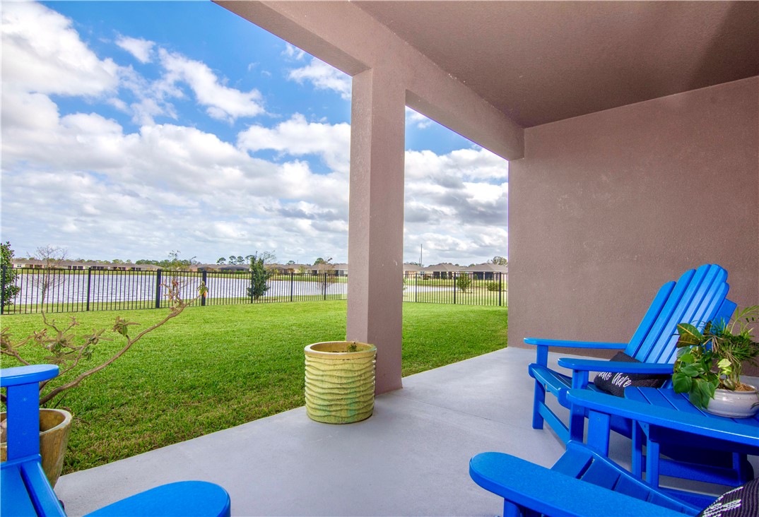 2584 Crowned Eagle Circle SW