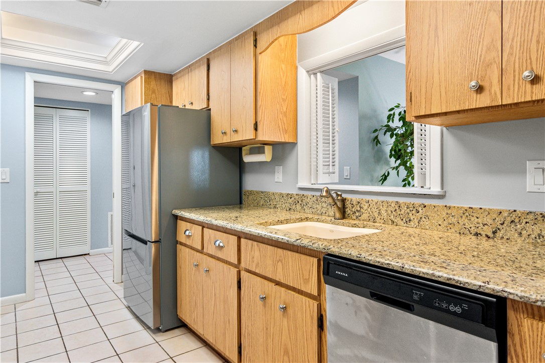 910 E Causeway Boulevard A3