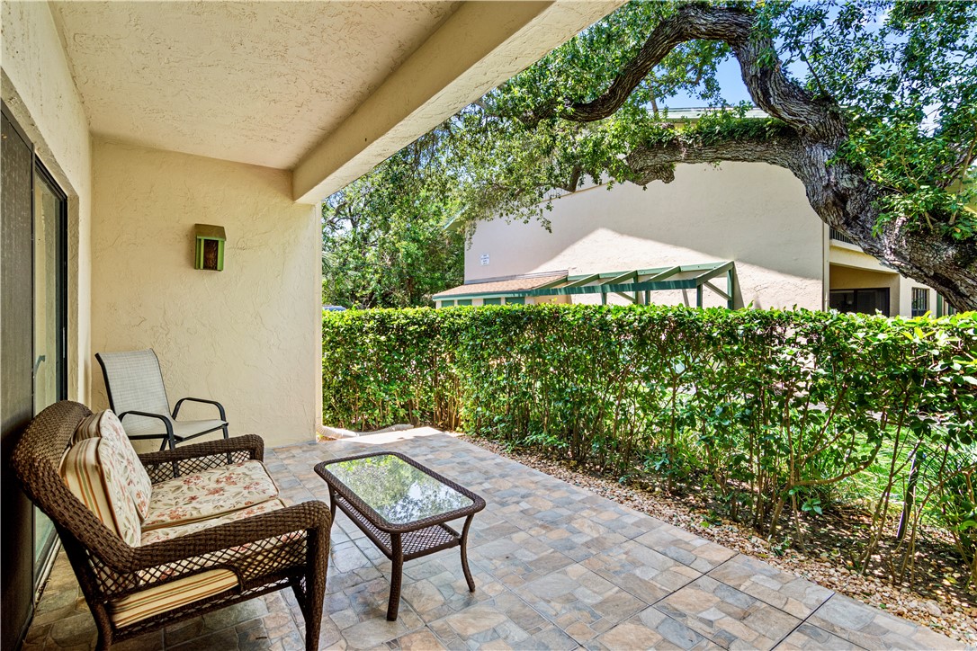 910 E Causeway Boulevard A3