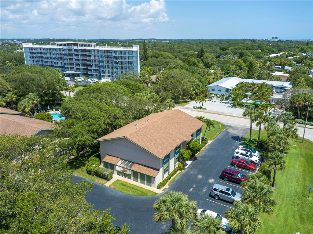 910 E Causeway Boulevard A3