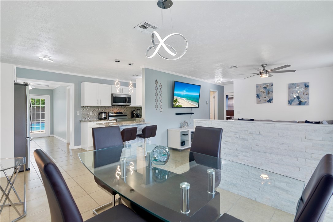 2564 3rd Street SW