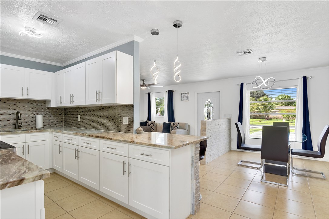 2564 3rd Street SW