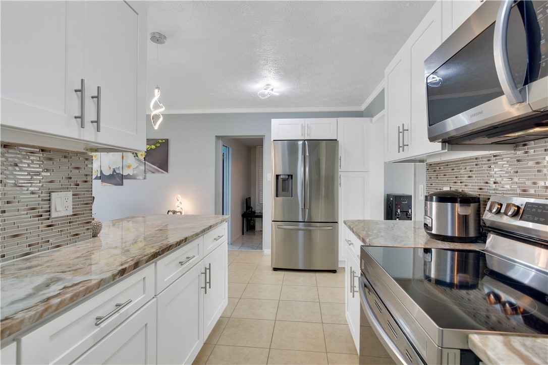 2564 3rd Street SW