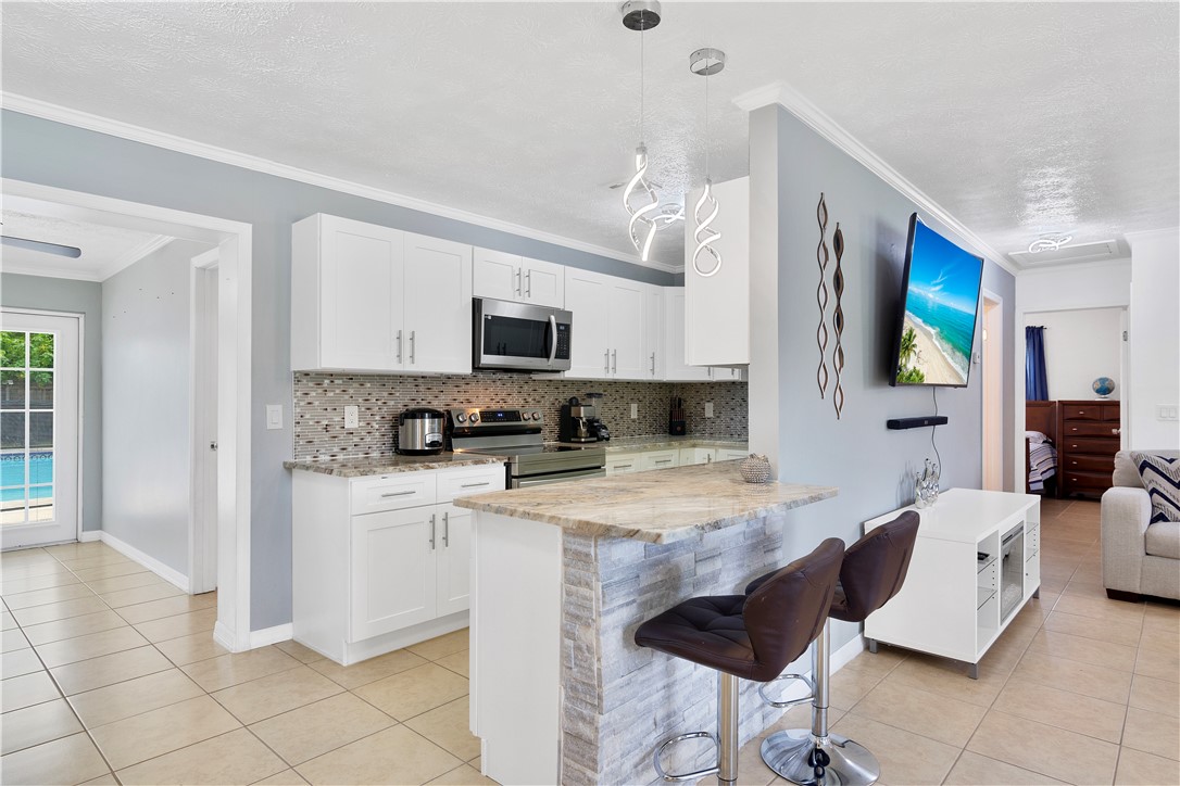 2564 3rd Street SW