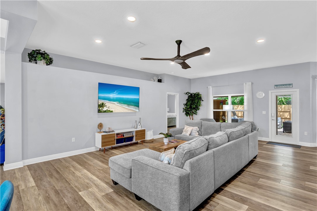 625 Roseland Road