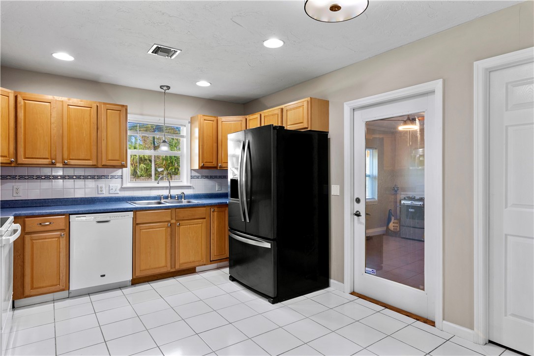 2380 84th Terrace